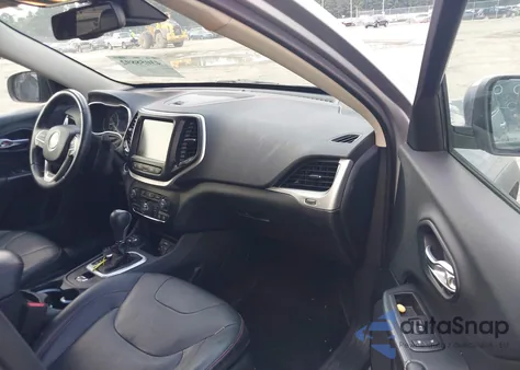 2014 Jeep Cherokee Trailhawk from USA, damaged, VIN 1C4PJMBS9EW178625